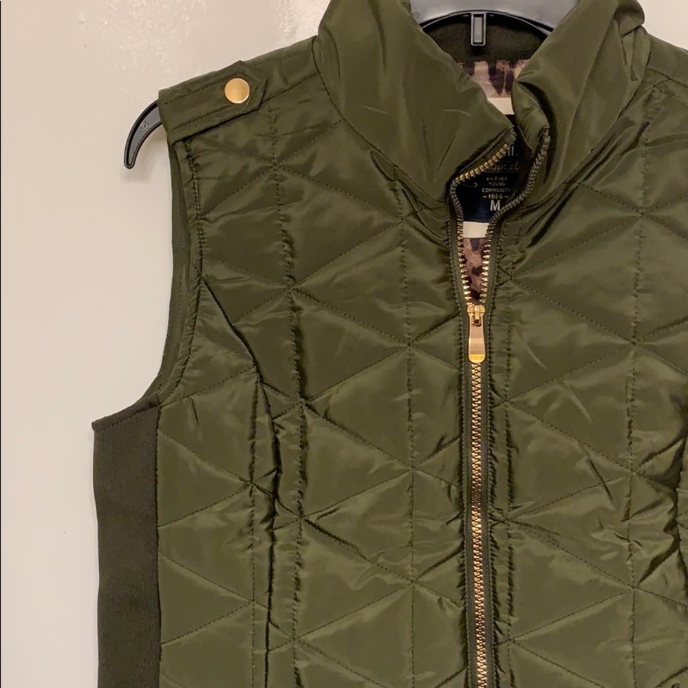 NWT Cavalini olive green vest size Medium - Picture 2 of 8